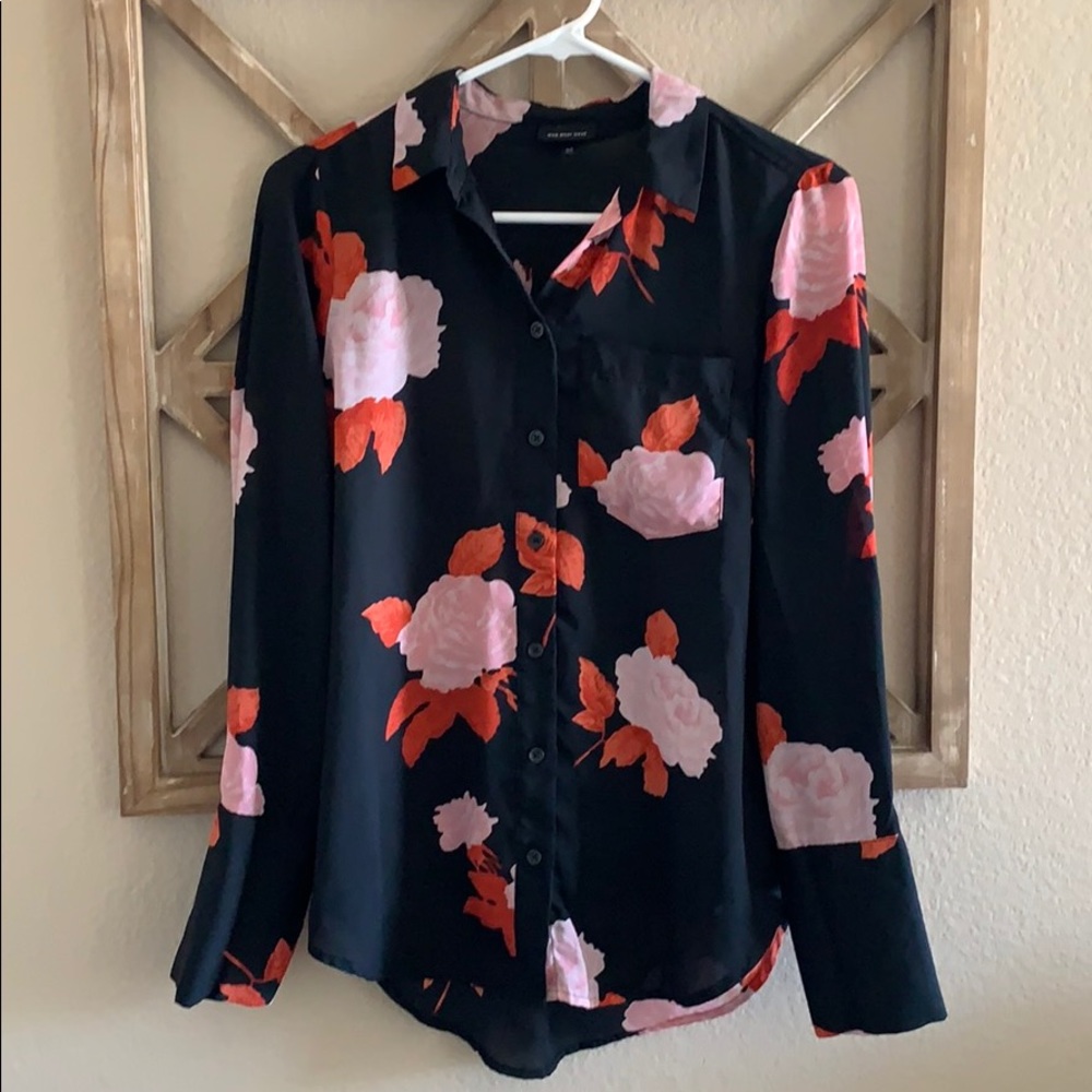 Who What Wear floral back seam detail blouse